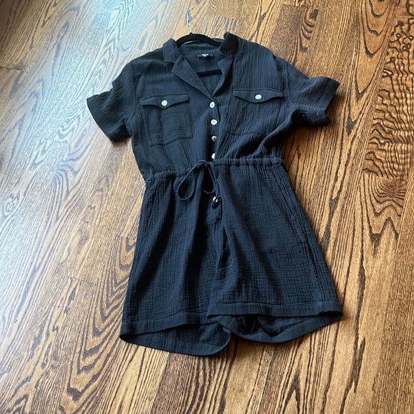 RAILS Gauze black shorts romper size medium - Picture 1 of 5